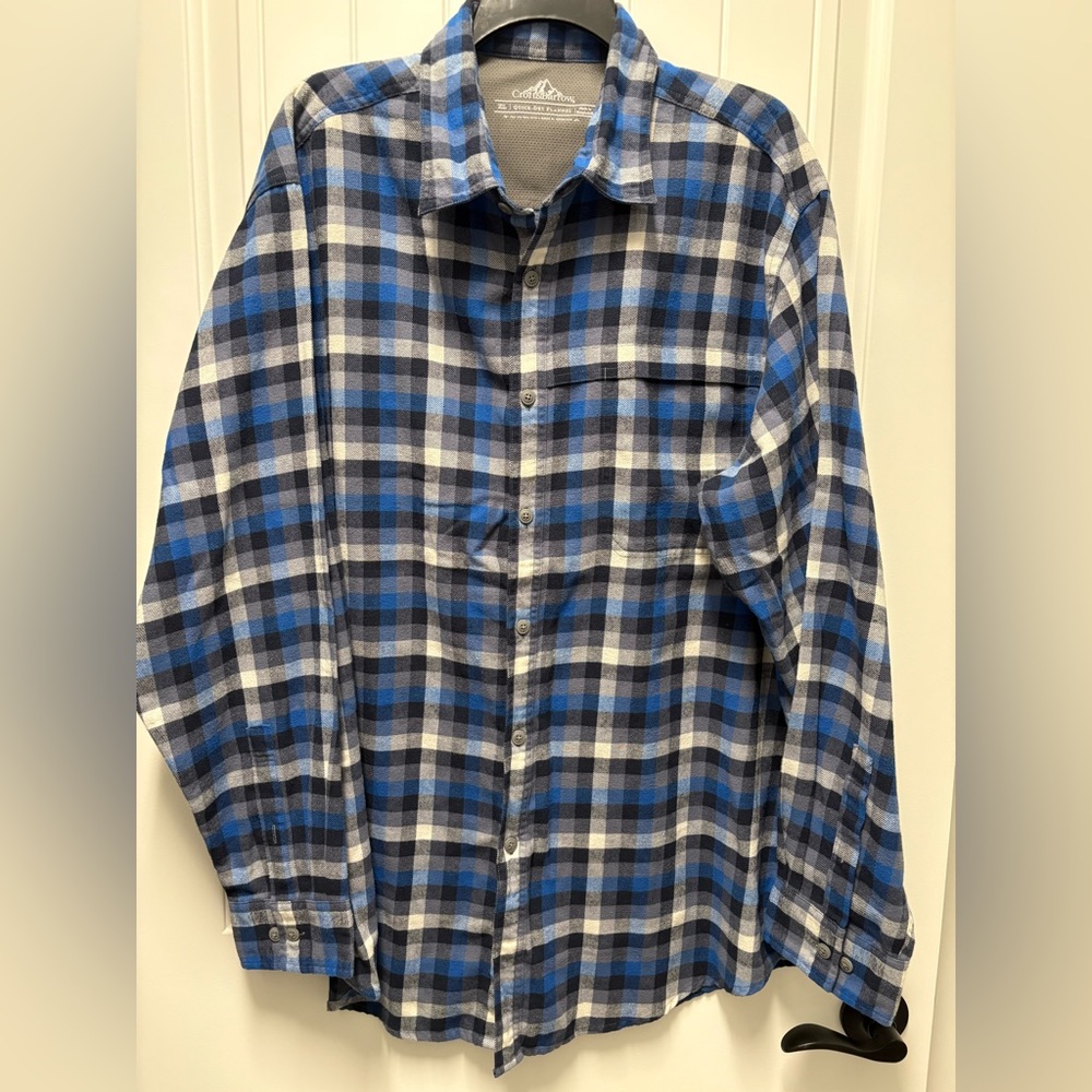 Croft & Barrow Men's Blue and Black Flannel Shirt